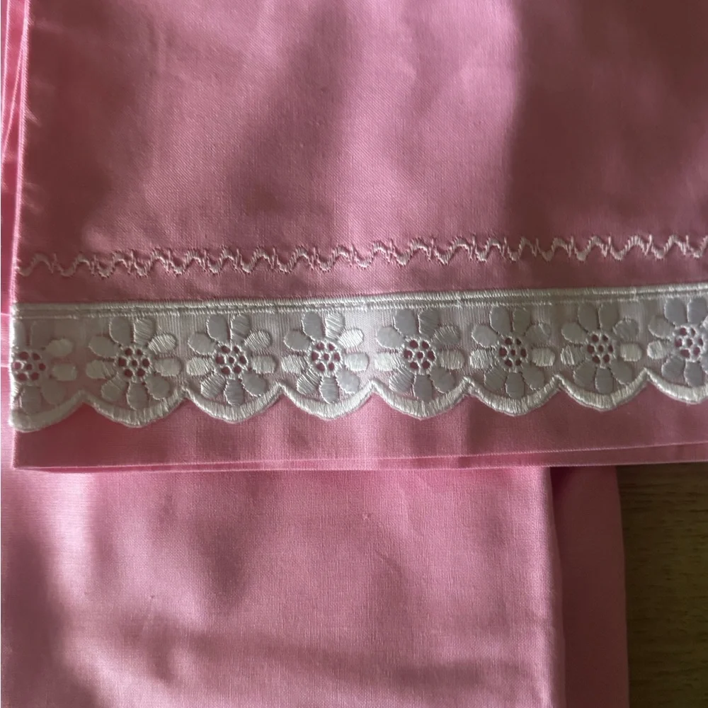 New Vintage Pink Cotton Sheet and Pillowcase Set Crochet Lace Cottagecore twin